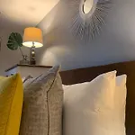 Merchant Modern 1 Bed Executive Flat