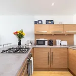 Apartament Cosy In Quiet City-centre With Car Park Glasgow