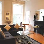 Dreamhouse West End * Glasgow