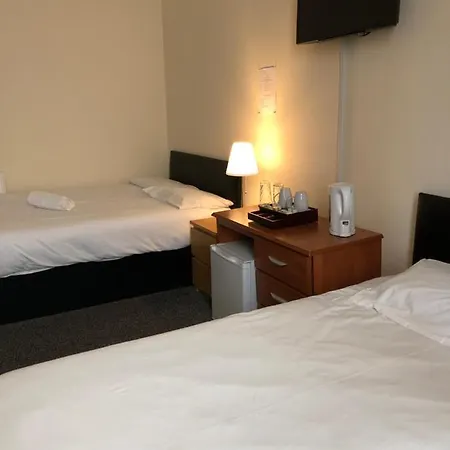 Bed & Breakfast Renfrew At Centre Glasgow