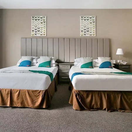 Oyo The Ivory 2* Glasgow