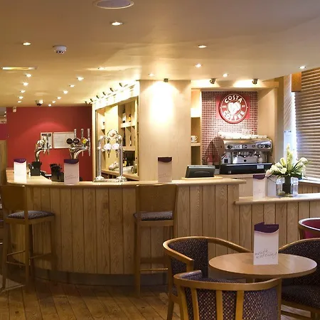 Premier - George Square Glasgow