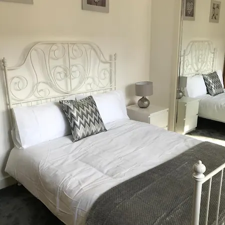 Apex Variety Gate Glasgow