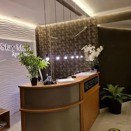 Metro Hotel
