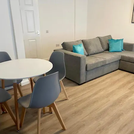 East Apartment *