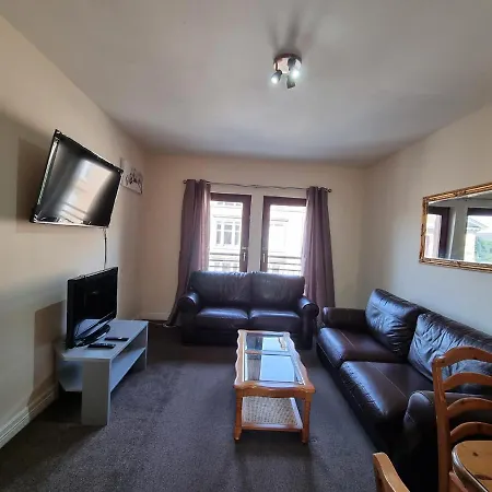 Carnarvon Street Centre * 글라스고