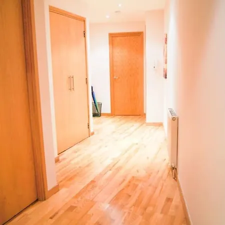 Views Centre Freeparking