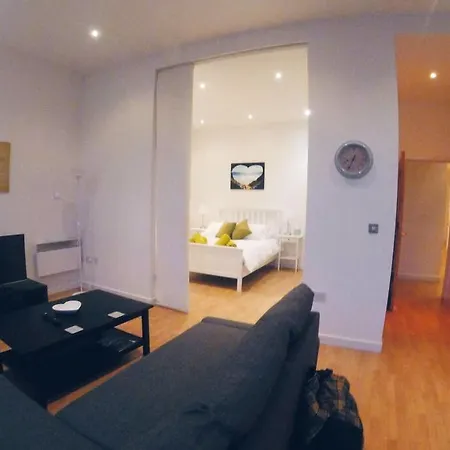 Stunning Flat In The Vibrant Merchant City *