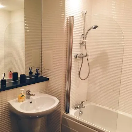 Stunning Flat In The Vibrant Merchant City Apartment Glasgow