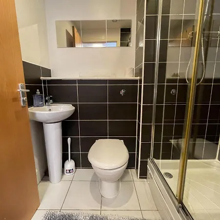 Kelvingrove 2 Bedroom - Private Parking غلاسغو