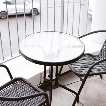 Pass The Keys Stylish 2bed Unit