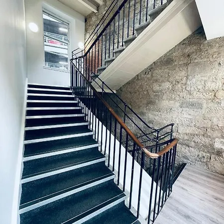 Royal Chambers Serviced *