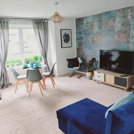 Daire Stylish 2 Bedroom / Free Gated Parking Glasgow