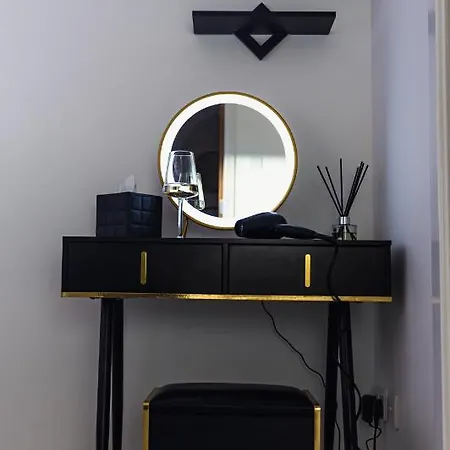 The Skyline - *private Balcony* *views* Апартаменты *