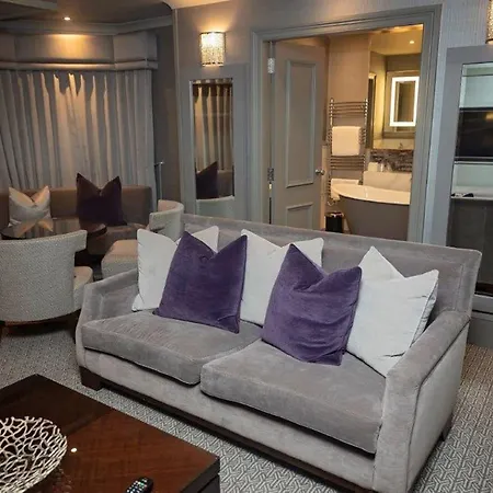 Western Garfield House Hotel 3*