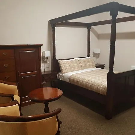 Crosshill House Hotel