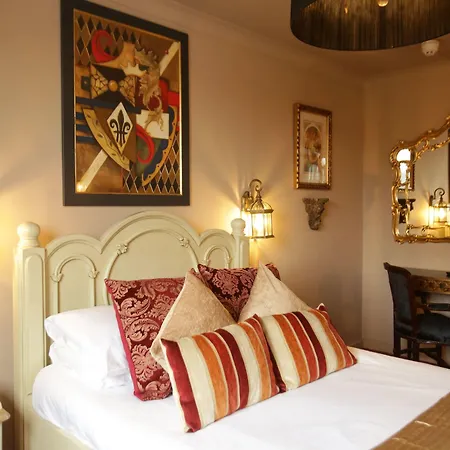 The Bruce Hotel 3*