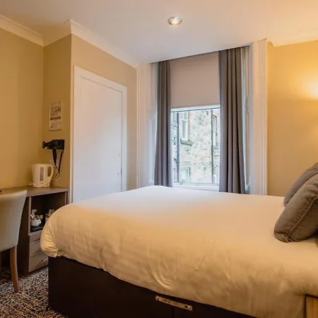 Отель Albion 3*