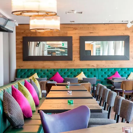 Hilton Garden Centre Glasgow