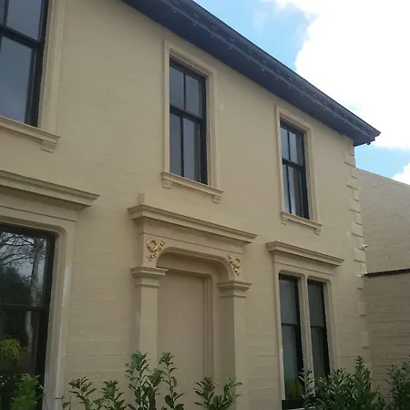 Crosshill House Glasgow