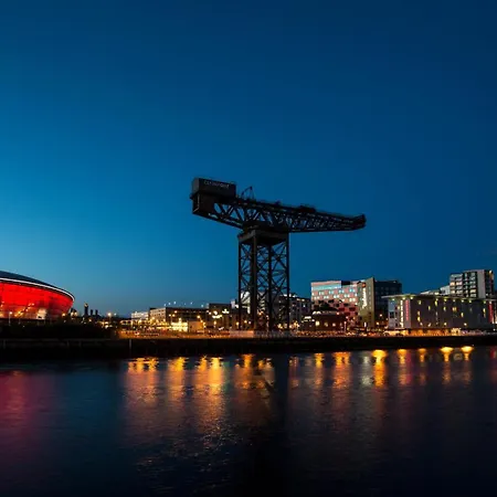 Hotel Radisson Red Hotel,