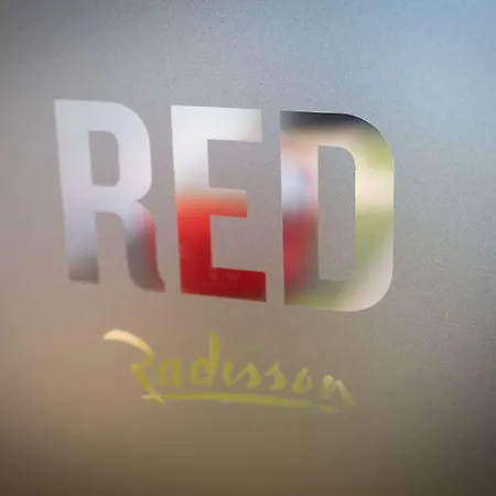 Radisson Red Hotel, 4* Glasgow