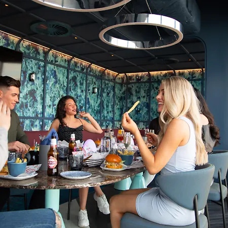 Yotel Hotel Glasgow