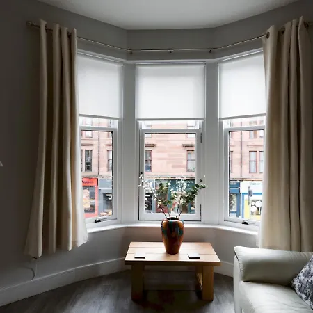 Superb 1bed Flat In Fabulous West End - Pass The Keys Daire