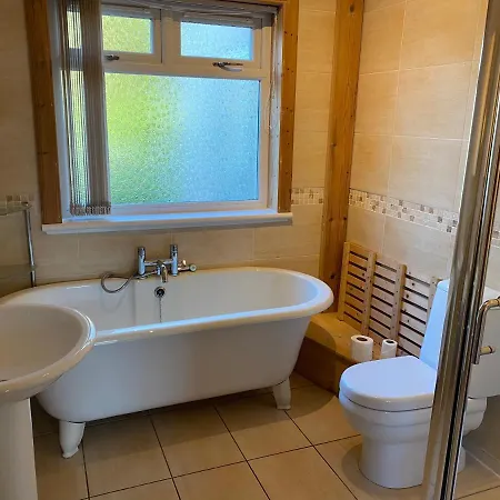 Mansewood Road * Glasgow