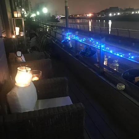 아파트 Harbour Clyde Waterfront 글라스고