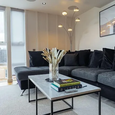 アパート The Penthouse - Luxury Like No Other *