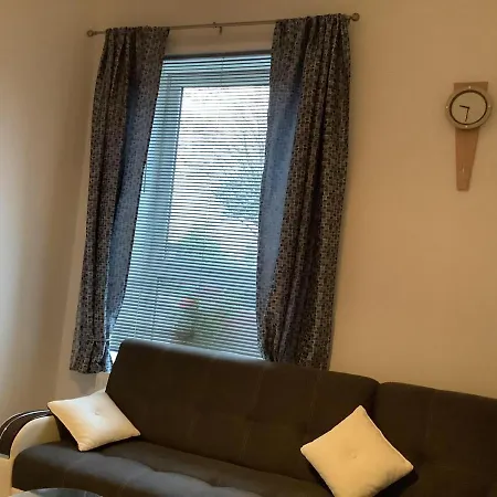 Ground Floor With Garden Glasgow