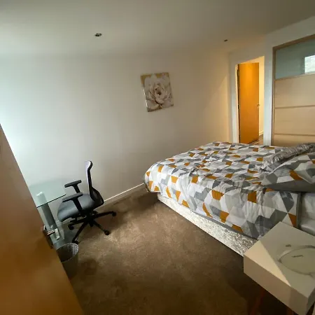 Modern 2-bed In Secc/hydro