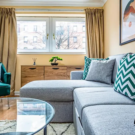 Sorbonne - West End 3br-2ba, Near Kelvingrove Museum - Free Parking By Bonjour Residences 公寓