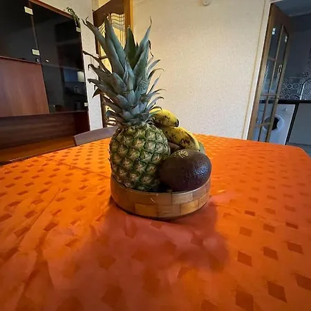 West End Hidden Gem - Modern 2-bedroom With Residents Patio Apartman *