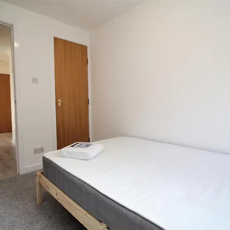 *stunning 2 Bed Flat* *