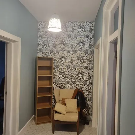 Apartment Colourful, Comfortable Flat In Heart Of West End *