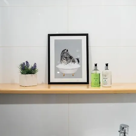 View - A Stunning 2 Bed * 格拉斯哥