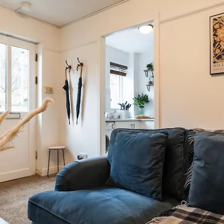 公寓 Finnieston 1-bed - Walk To Hydro & Bars - Sleeps 2 *