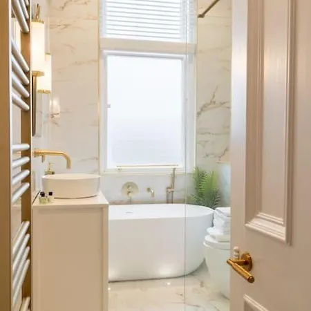 The Devonshire - Your 5 Star West End Stay! Apartamento