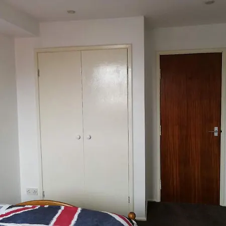 Private Double Bedroom In Centre *