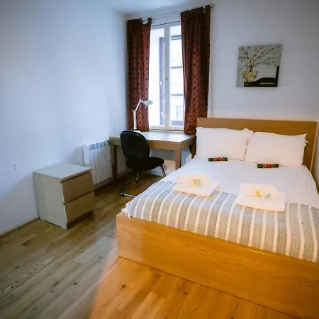 Merchant Centre, Sleeps 4