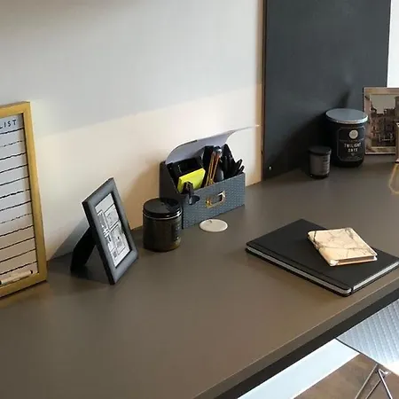 Apartament Modern Living At Riverside In The Heart Of