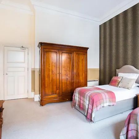 West George Street Апартаменты