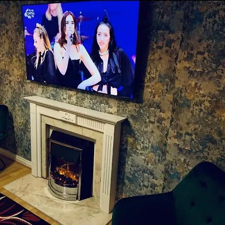 Διαμέρισμα Centre Flat With River Views And Parking