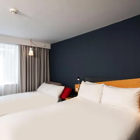 Hotel Holiday Express - - City Ctr Riverside By Ihg 3*