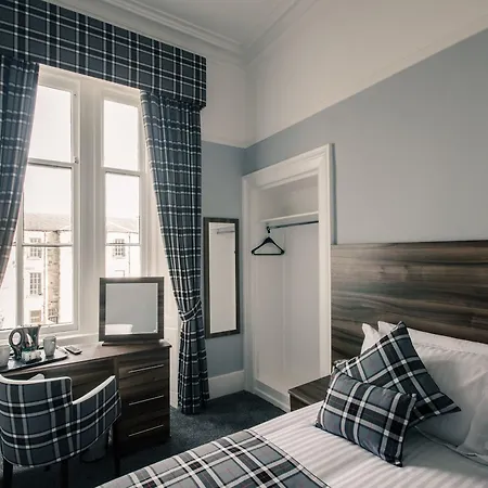 Royal West End 3*