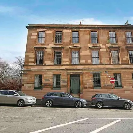 Of Joy - 3 Bedroom With Private Garden Glasgow