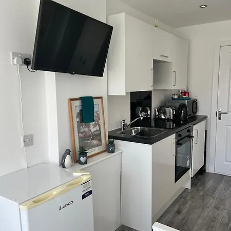 Apartmán Modern Comfy One Bed - Free Parking *