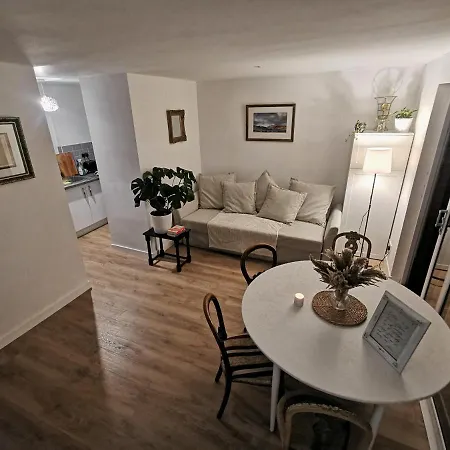 Apartamento Peaceful House In The Heart Of City, Close To Queen Elizabeth Hospital And Govan Subway, Free Private Parking